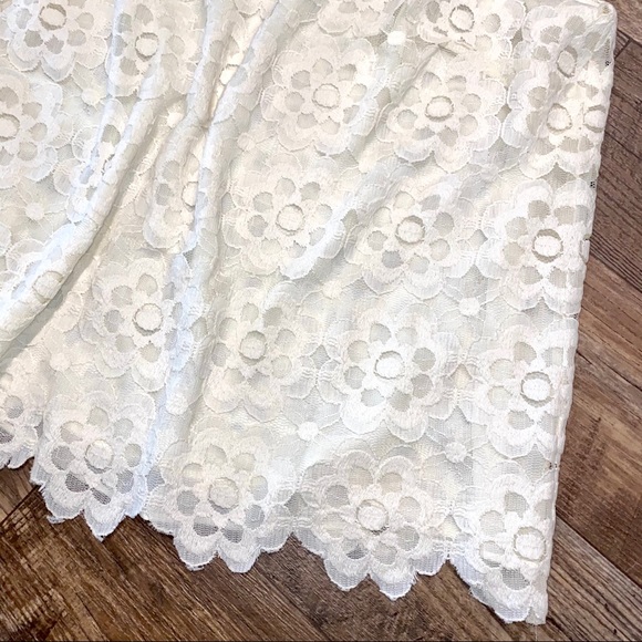 SOLD 💕NWT Loft Floral Lace Tank Top - Picture 4 of 7